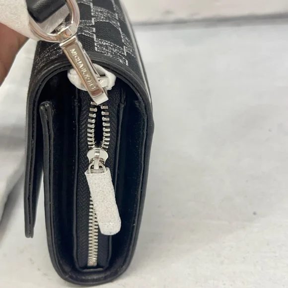 Michael Kors Large Zip Around Wallet Crossbody Bag Silver Black Metallic Logo - Picture 8 of 9